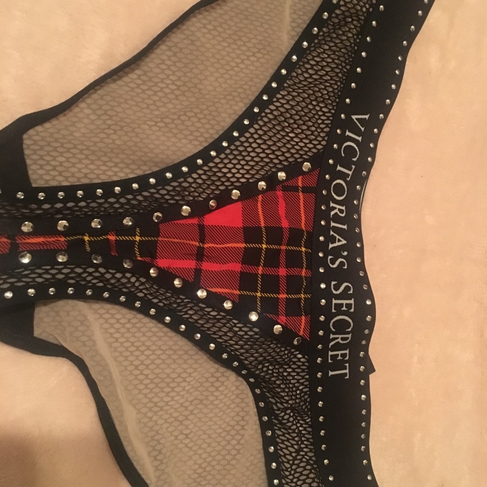 NWT Victoria’s Secret Balmain hiphugger panty M